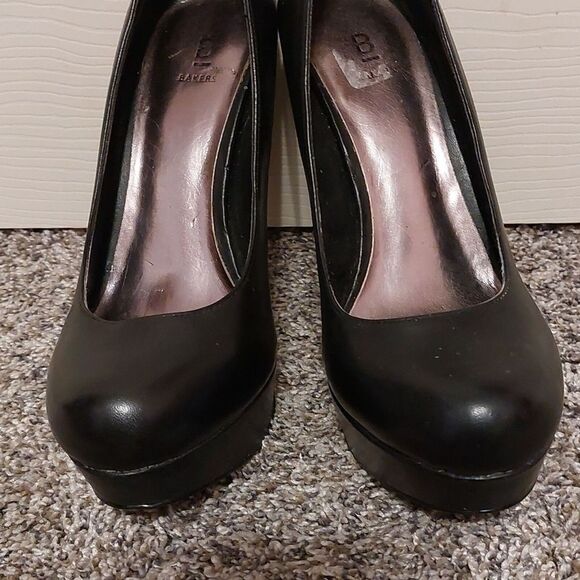 BAKERS Sofie Black Leather Platform Pumps Size 7.5 - Picture 2 of 9